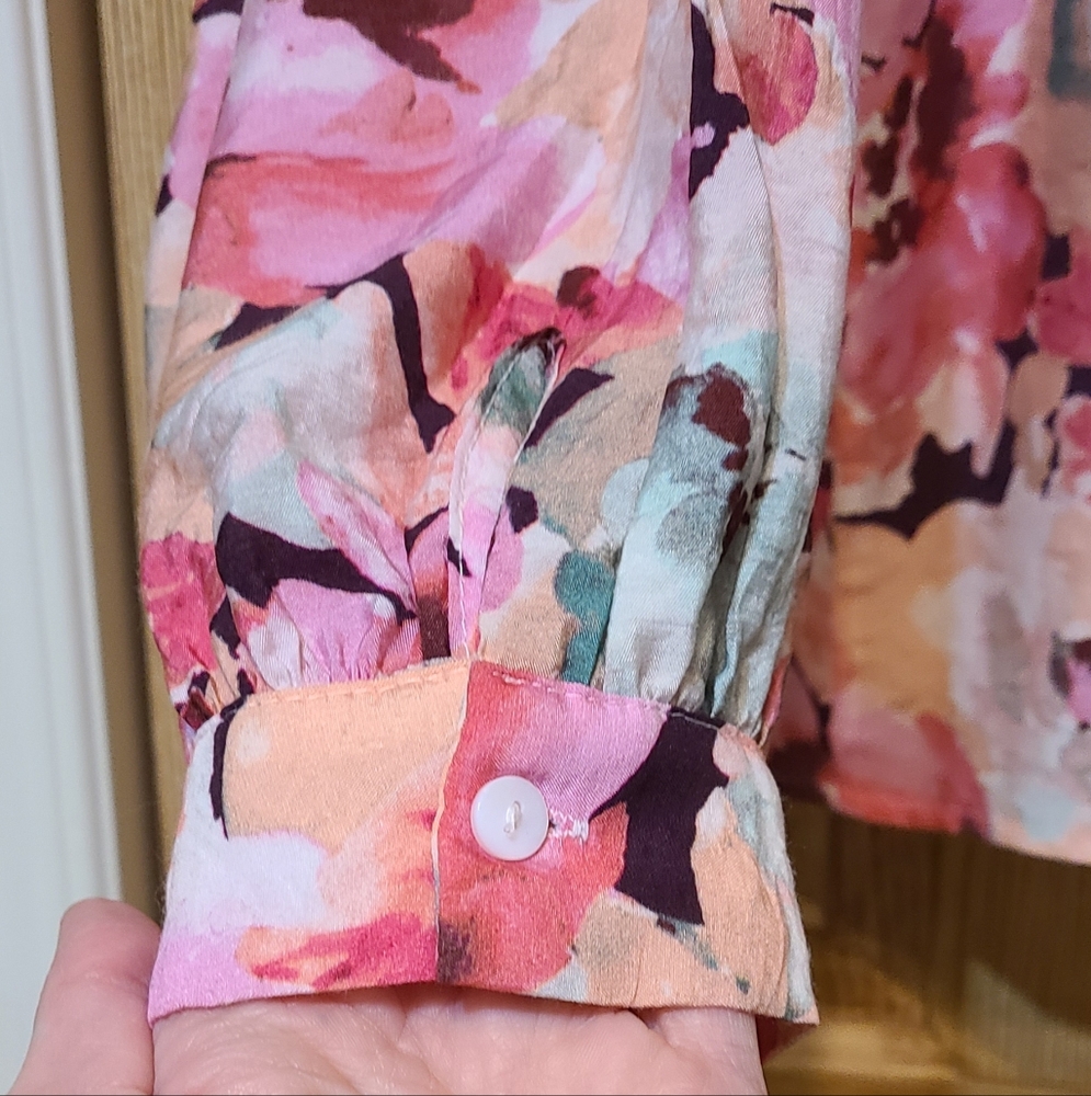 Easy Clothes Floral Ruffle Blouse - Picture 2 of 15